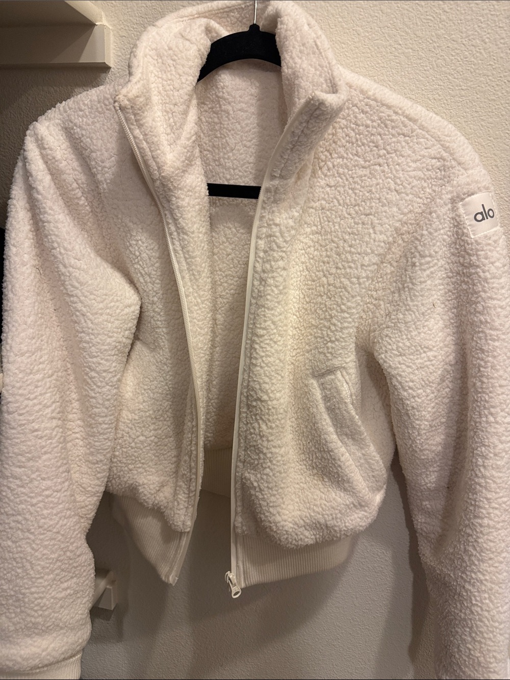 ALO Yoga Cream Sherpa Zip-Up Jacket